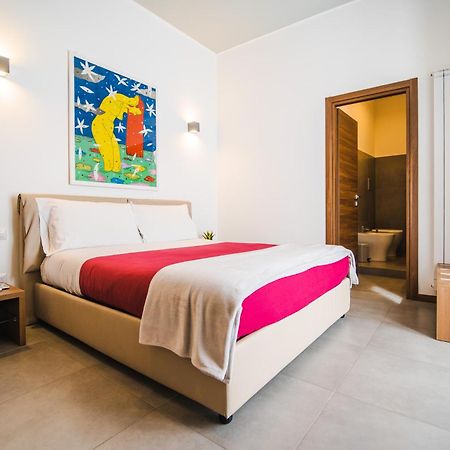 Arco Dei Pinto Bed & Breakfast Salerno Bagian luar foto