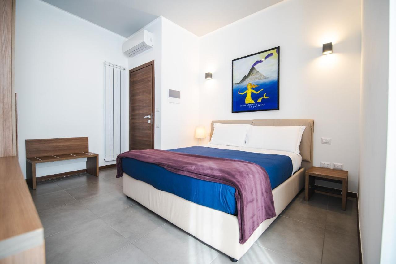 Arco Dei Pinto Bed & Breakfast Salerno Bagian luar foto