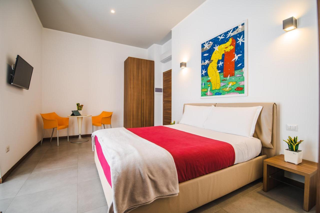 Arco Dei Pinto Bed & Breakfast Salerno Bagian luar foto