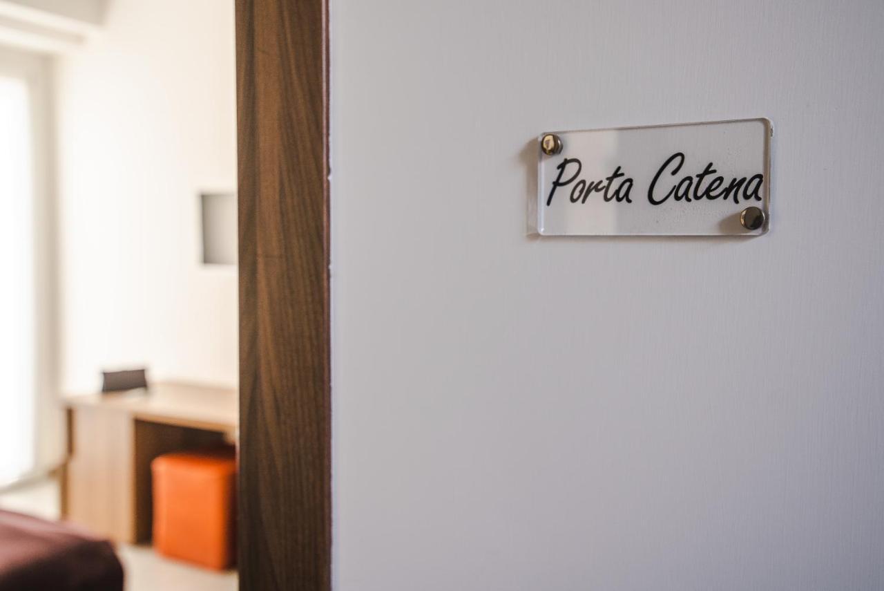 Arco Dei Pinto Bed & Breakfast Salerno Bagian luar foto